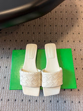 China Replica Bottega Veneta Women Shoes 108usd Only